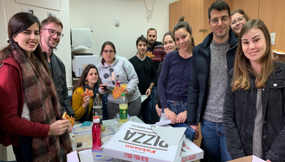 group lunch photo, pizza and soft drinks